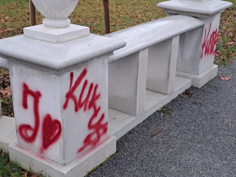 Vandalizam u lipičkom perivoju