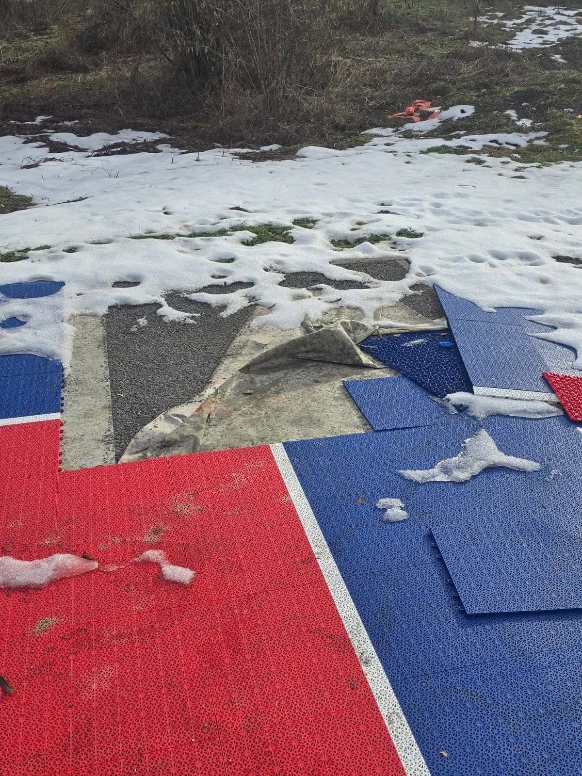 Velika: Vandali uništavaju sve pred sobom