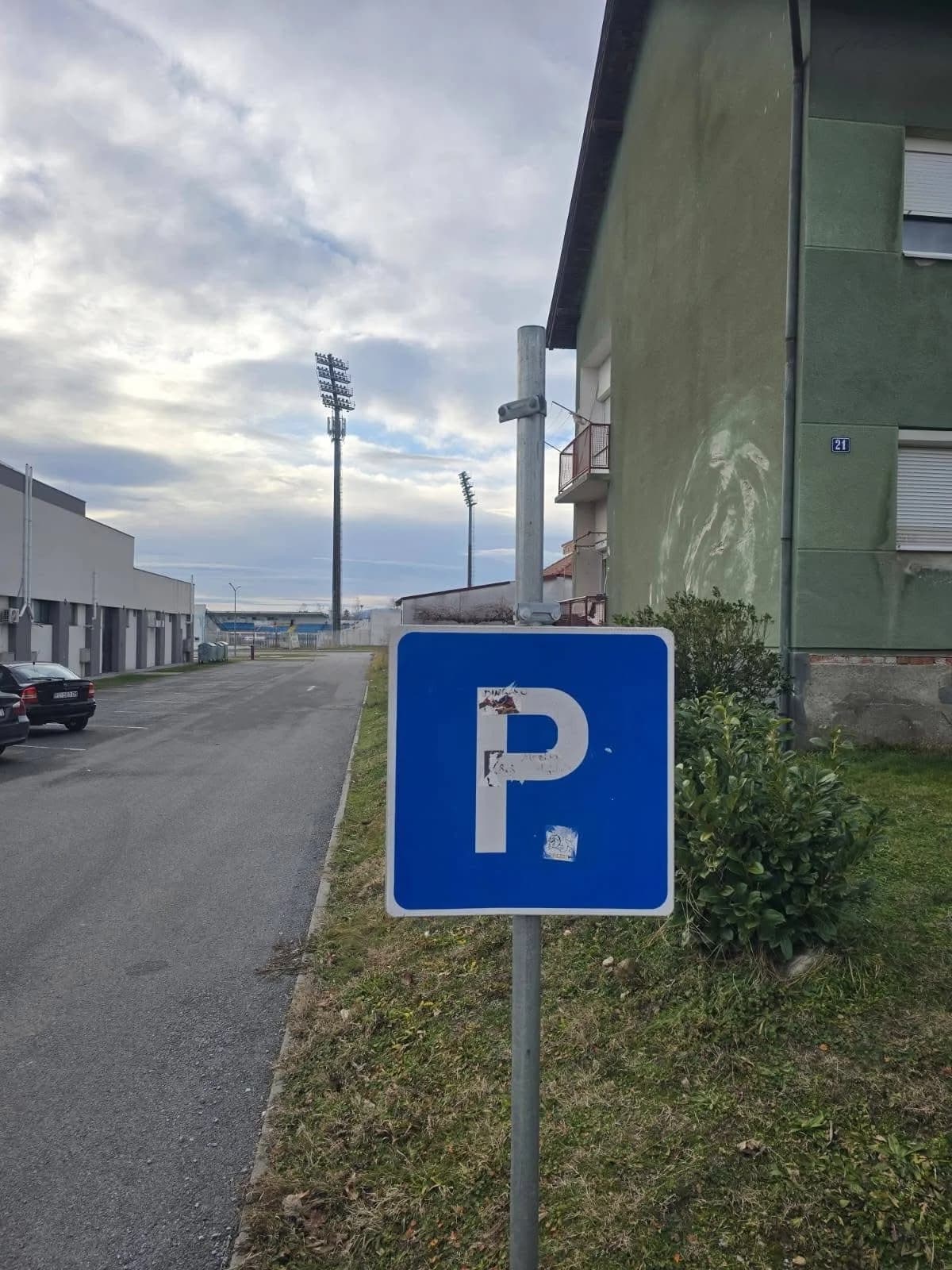 Velika: Vandali uništavaju sve pred sobom