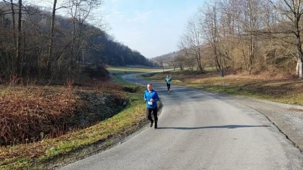 Uoči posljednje utrke najbolje kotiraju Žanić i Jeftinić