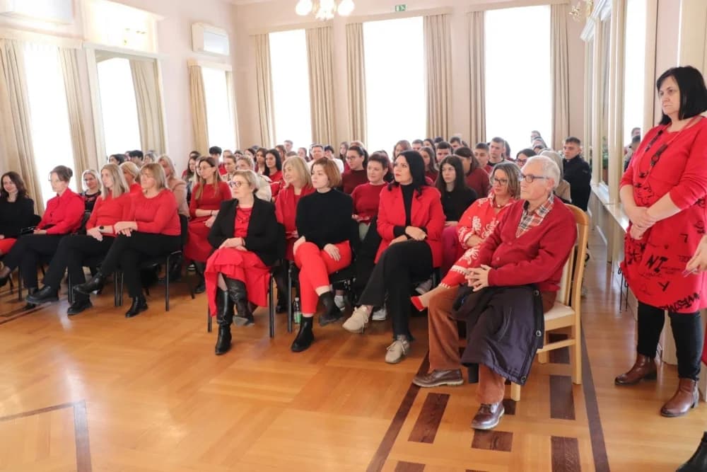 Stručna predavanja i svjedočanstva o prevenciji moždanog udara kod žena