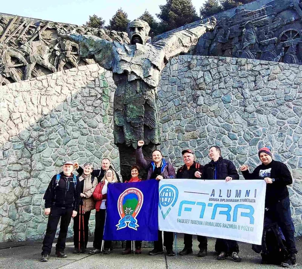 Buna traje: Požeški planinari na 55. pohodu i ’Bitki kod Stubice’