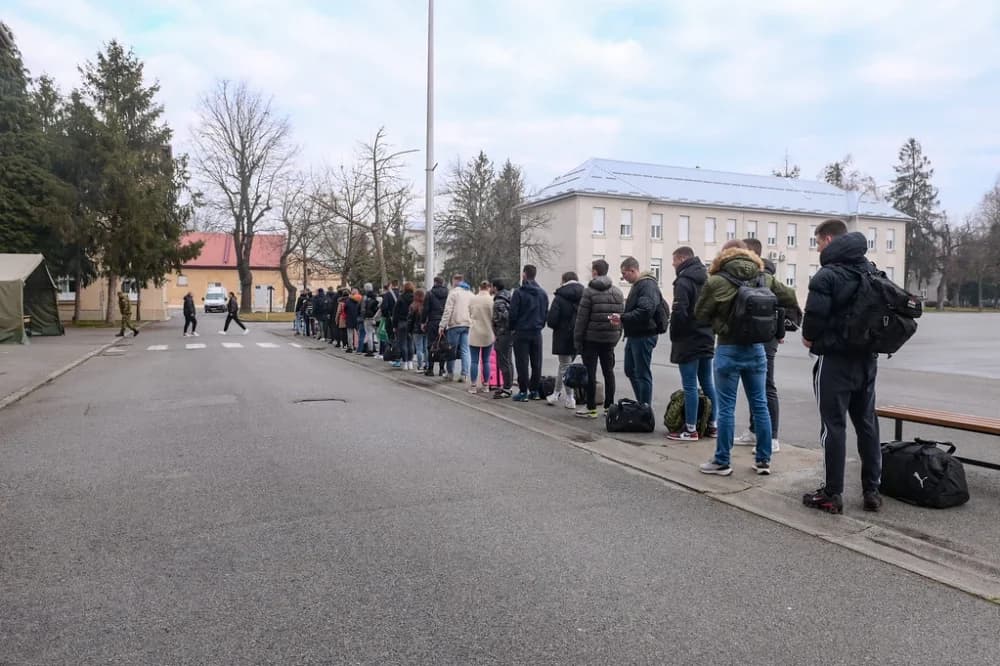 Nova snaga Hrvatske vojske: U Požegu stiglo gotovo 300 ročnika
