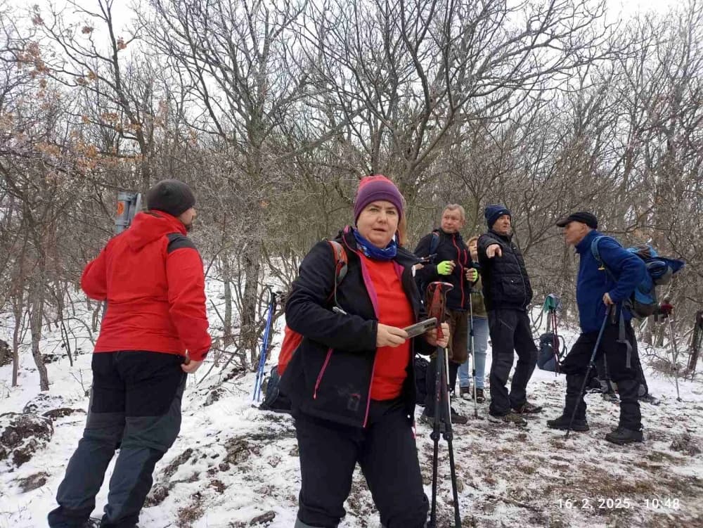 Srca na Papuku: Požeški planinari proslavili Valentinovo na Mališćaku