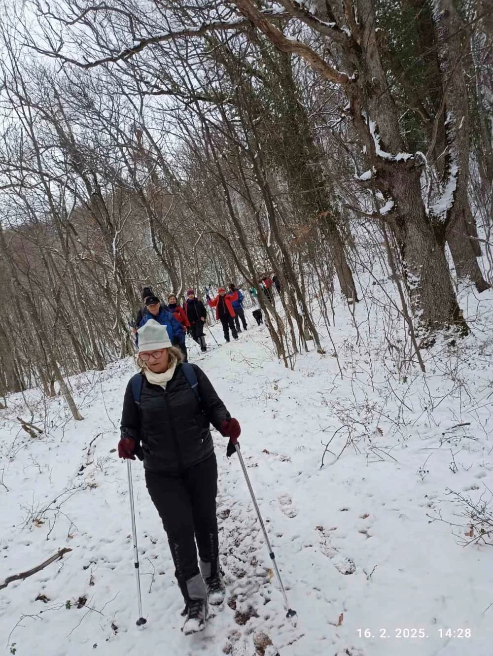 Srca na Papuku: Požeški planinari proslavili Valentinovo na Mališćaku