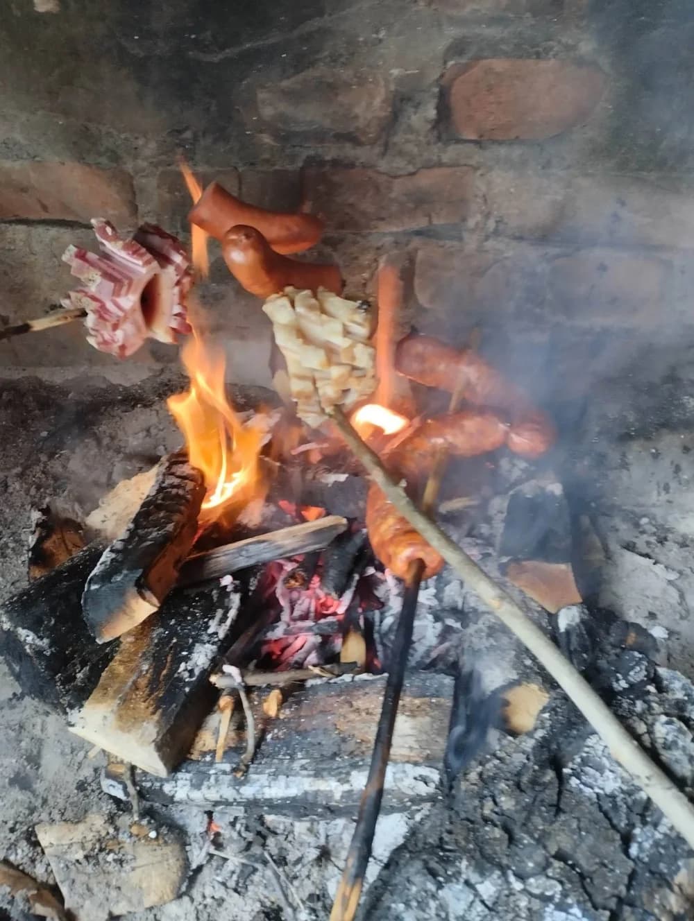 Srca na Papuku: Požeški planinari proslavili Valentinovo na Mališćaku