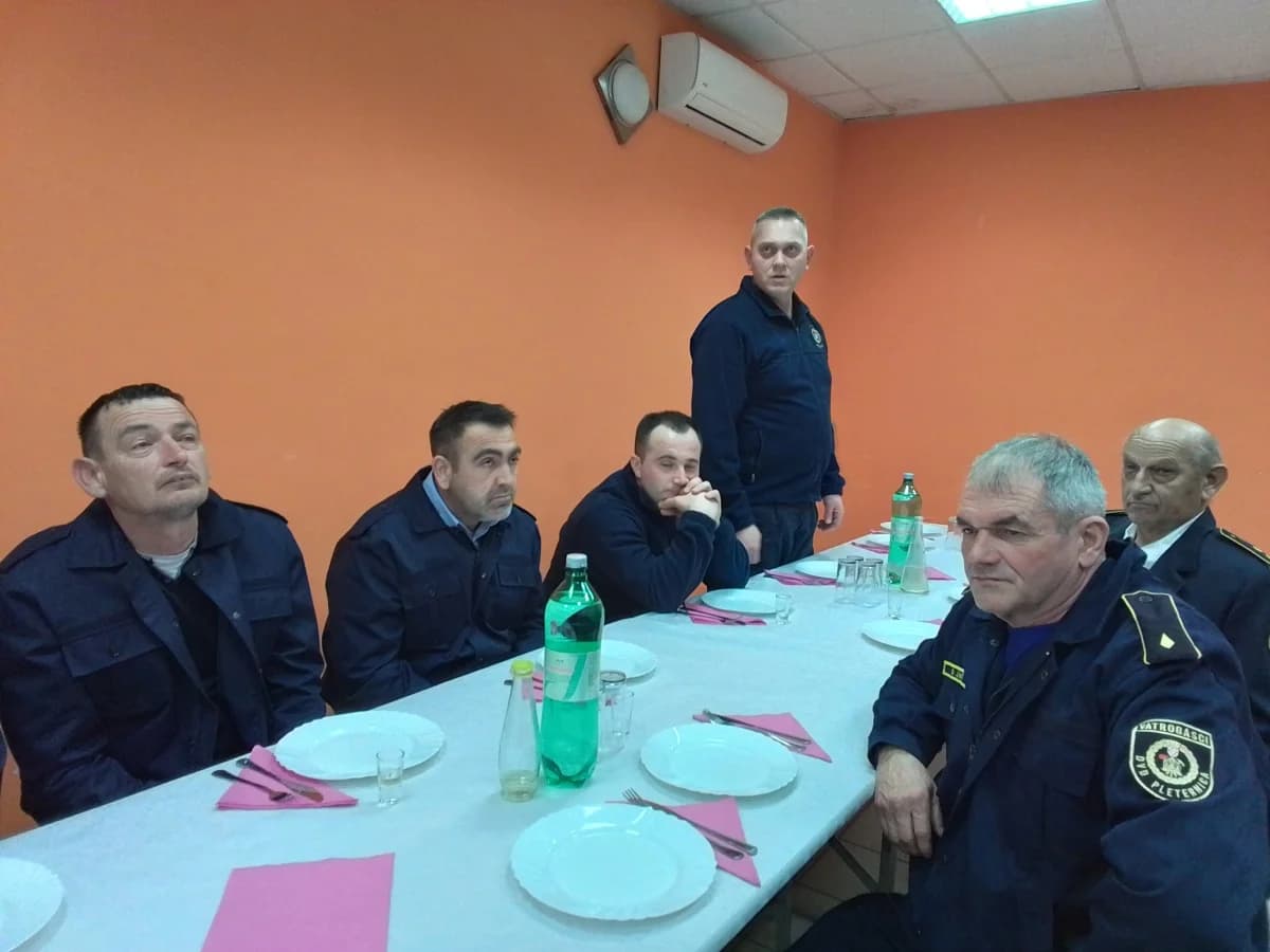 U DVD-u Zagrađe godina protekla mirno, osnovni cilj – obnoviti rad s mladeži