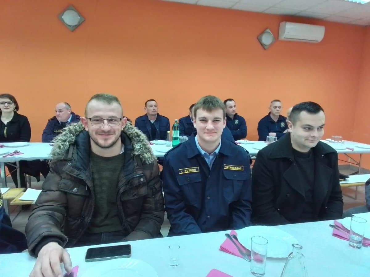 U DVD-u Zagrađe godina protekla mirno, osnovni cilj – obnoviti rad s mladeži