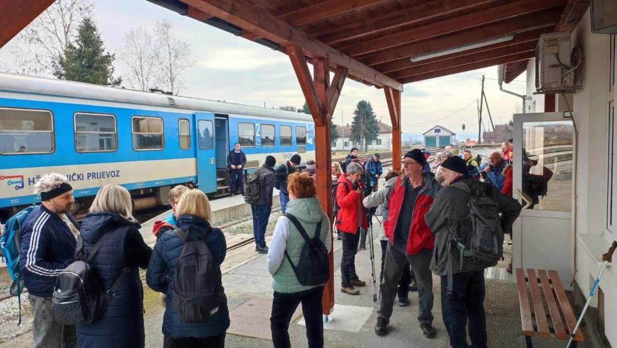 Planinarski pohod ’Malo cugom, više cipelcugom’ oduševio sudionike