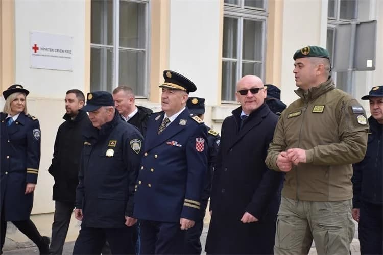 PU Požeško slavonska sudjelovala u obilježavanju 34. godišnjice početka Domovinskog rata