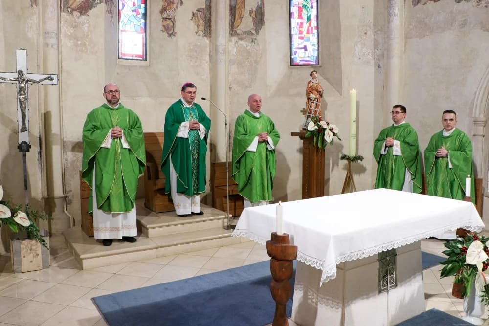 Hodočašće vjernika Kaptolačkog dekanata u požešku katedralu i crkvu sv. Lovre