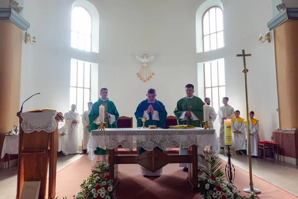 Krštenje šestog djeteta roditelja Jozić u Đulovcu