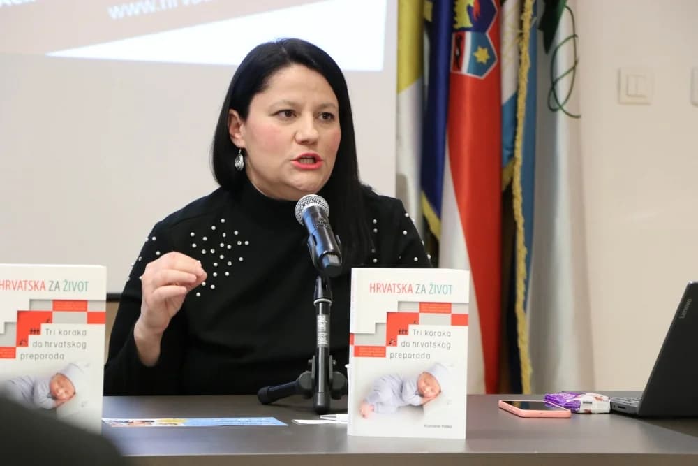 U Požegi održana promocija knjige „Hrvatska za život – Tri koraka do hrvatskog preporoda“