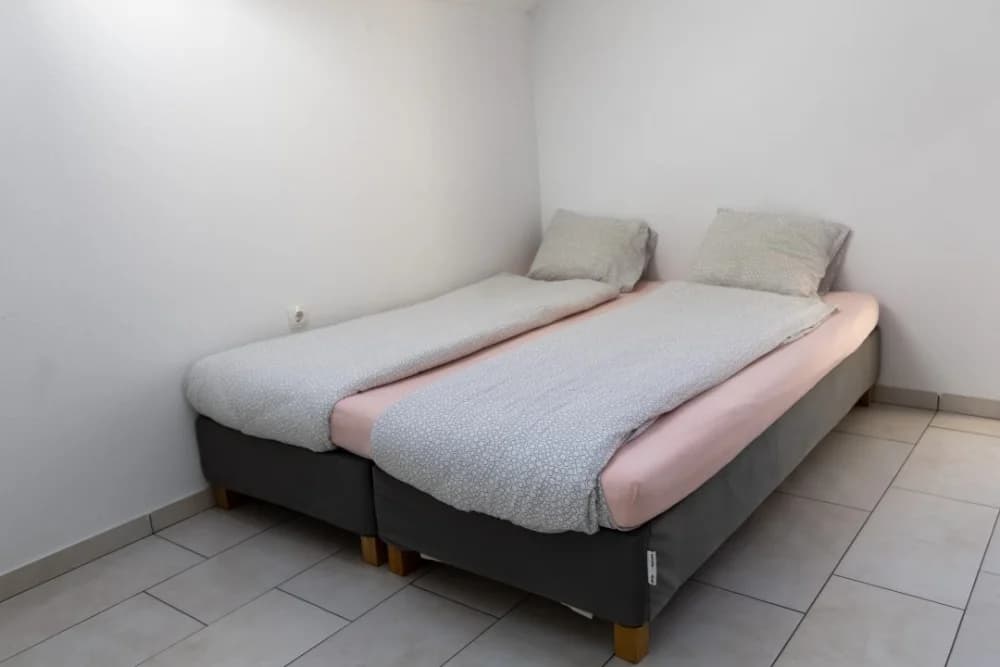 Obitelj Singer i Yosefsfeld apartmani: Oaza mira u srcu Kule s ljubavlju i tradicijom