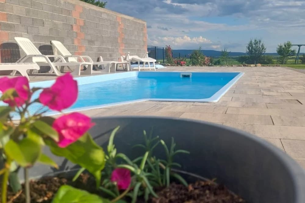 Obitelj Singer i Yosefsfeld apartmani: Oaza mira u srcu Kule s ljubavlju i tradicijom