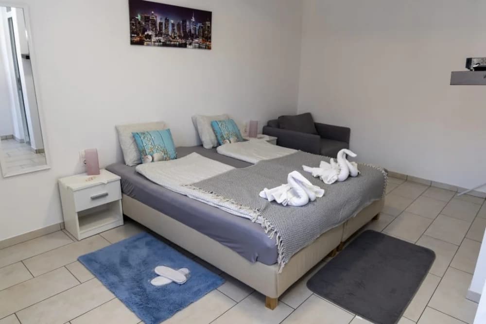 Obitelj Singer i Yosefsfeld apartmani: Oaza mira u srcu Kule s ljubavlju i tradicijom