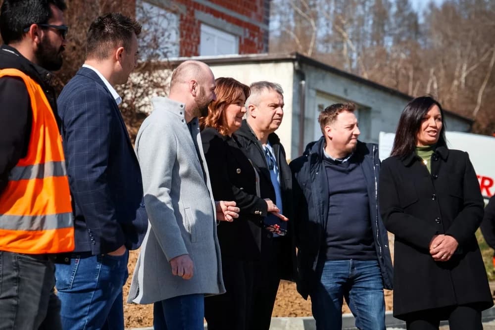 Završetak radova u Pleternici kojima će se pospješiti prometna povezanost i riješiti problem oborinske odvodnje