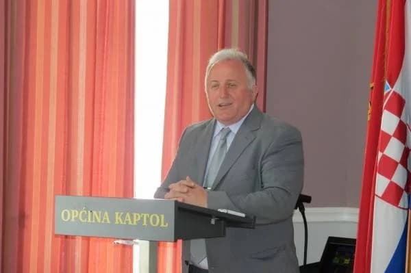 Mile Pavičić odlazi u političku mirovinu, HDZ kao novog kandidata za načelnika u Kaptolu predložio Daria Lončarevića