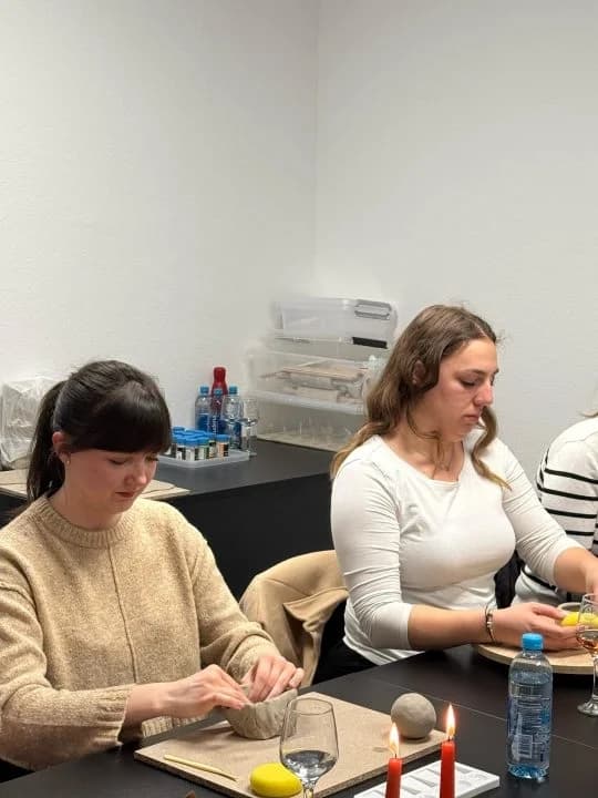 Kreativnost, druženje i umjetnost: Uspješno održana radionica s glinom u Kutjevu