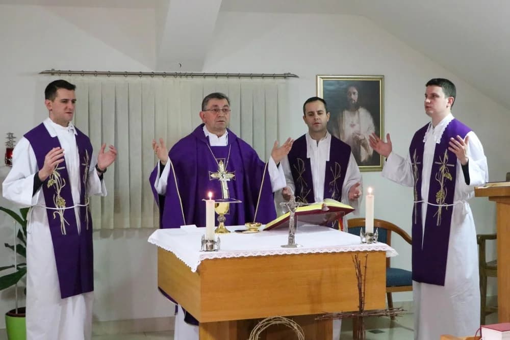 Biskup Ivo na prvi korizmeni petak u požeškom Kolegiju