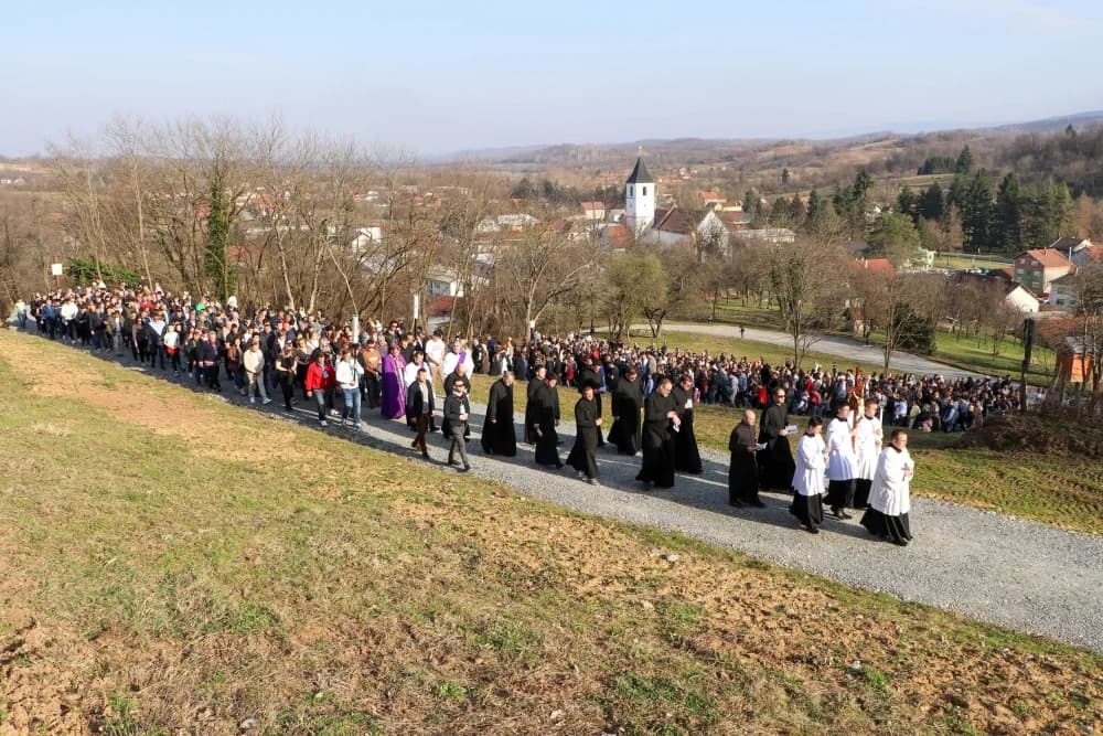 Blagoslov novouređene voćinske Kalvarije