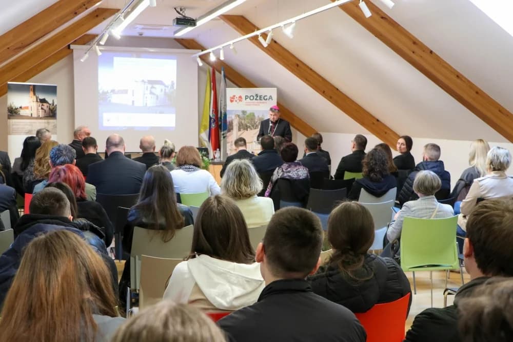 U Požegi započela 6. Konferencija vjerskog turizma, sakralne baštine i hodočašća