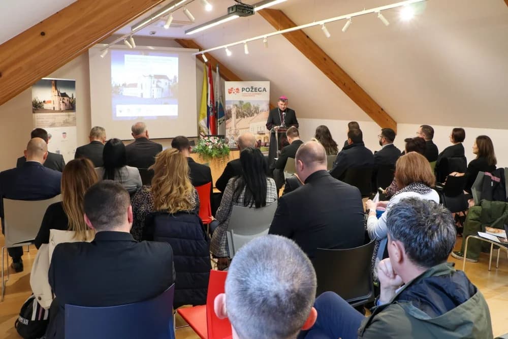 U Požegi započela 6. Konferencija vjerskog turizma, sakralne baštine i hodočašća