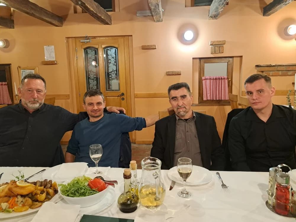 Sastanak članova Gradske organizacije Hrvatskih Suverenista Požega i koalicijskih partnera iz političkih stranaka DOMiNO i HSP