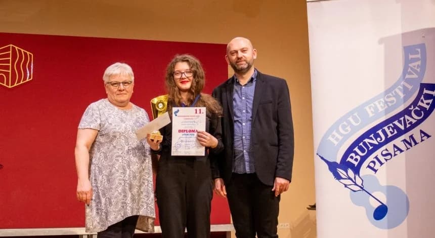 Učenica Glazbene škole Požega Antea Glavaš osvojila apsolutnih 100 bodova i Grand Prix na Međunarodnom natjecanju tamburaša