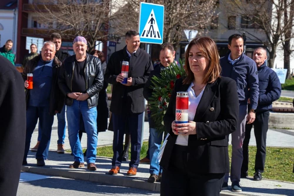 Dan grada Pakraca: Odana počast svim poginulim i nestalim hrvatskim braniteljima