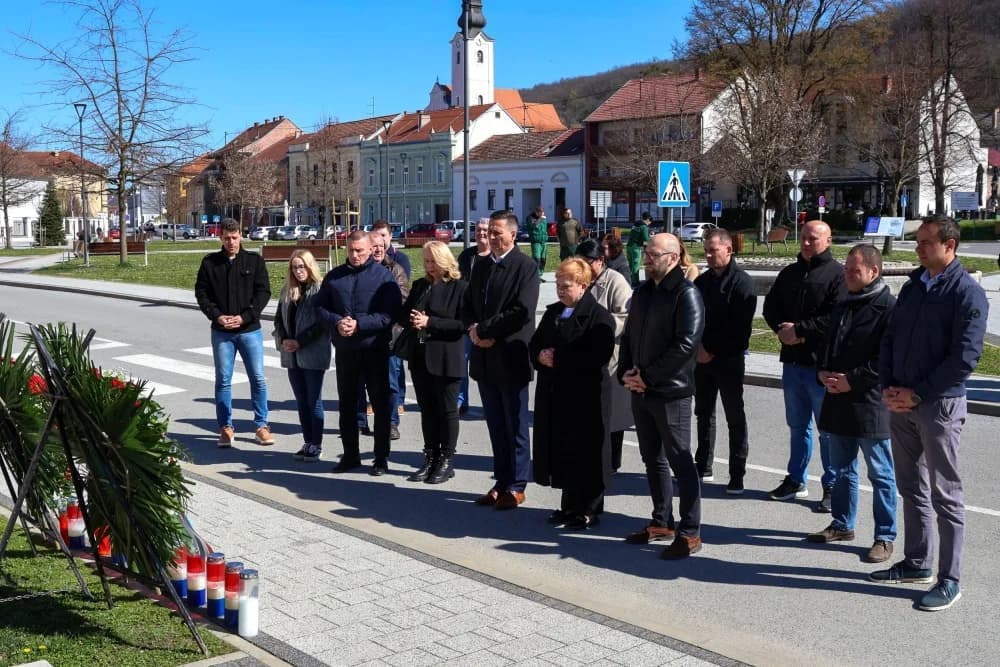 Dan grada Pakraca: Odana počast svim poginulim i nestalim hrvatskim braniteljima