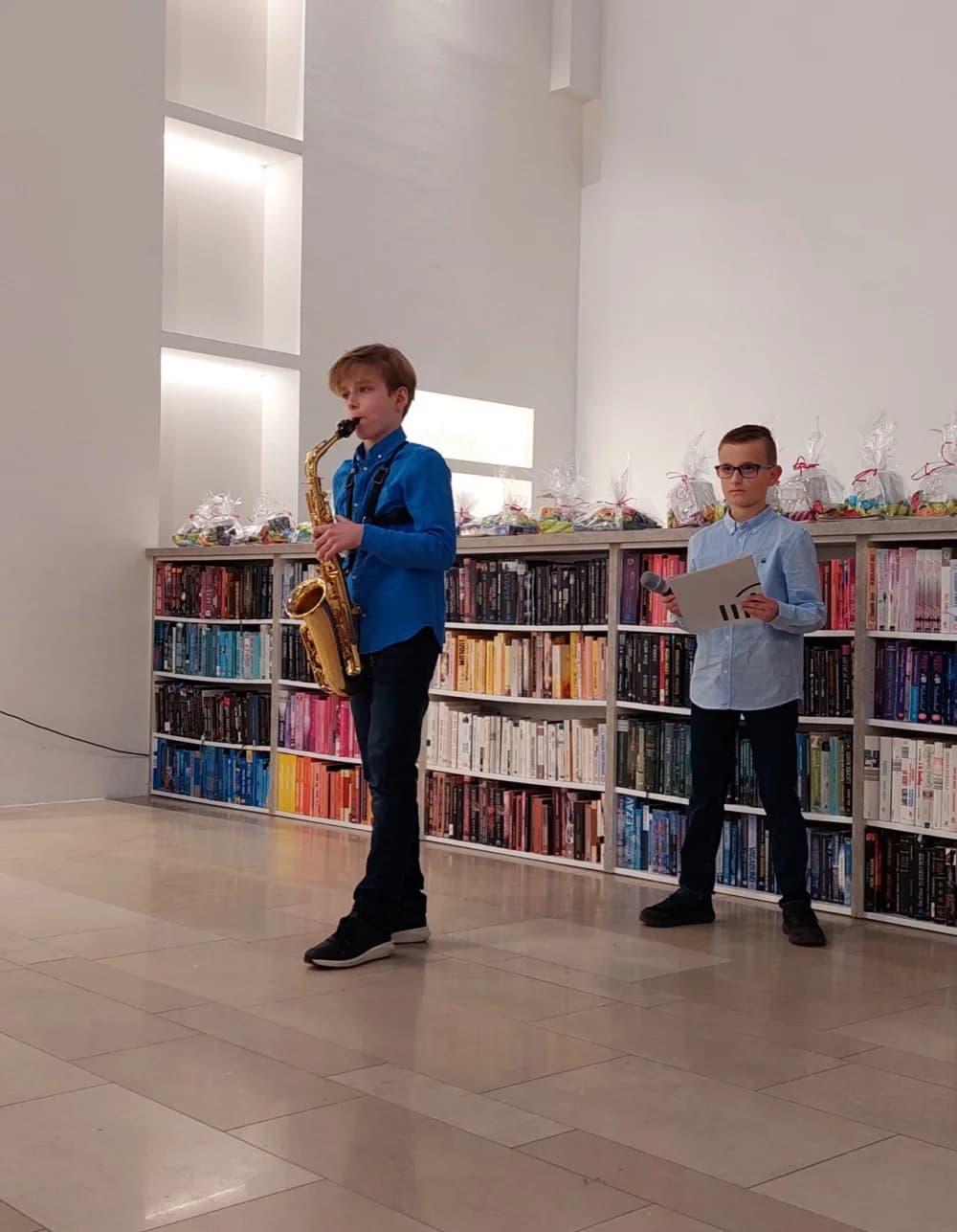 Likovni i literarni talenti najmlađih Požežana zasjali na svečanoj dodjeli nagrada u Gradskoj knjižnici