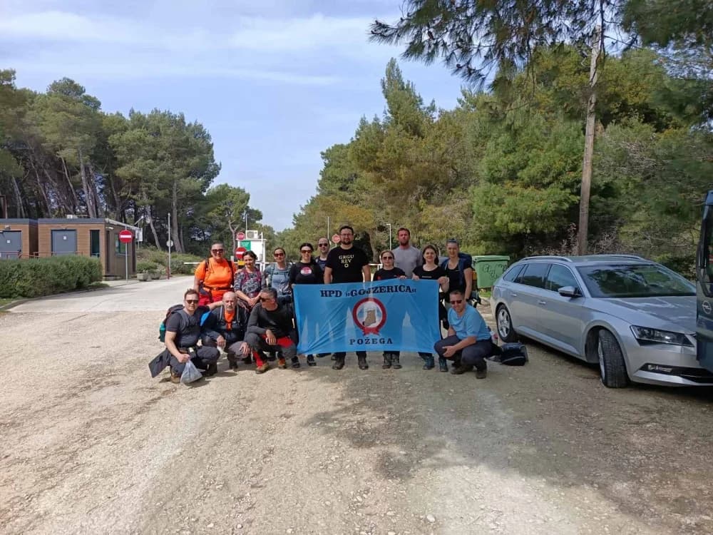 FOTO: HPD Gojzerica Požega ovog vikenda organiziralo čak četiri izleta!