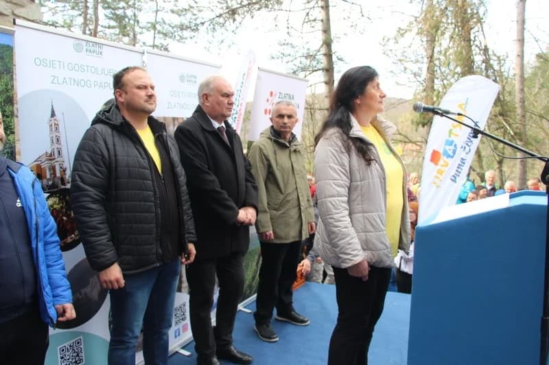 Papuk procvjetao: Više od 2.000 planinara iz pet zemalja na 43. ’Papučkim jaglacima’