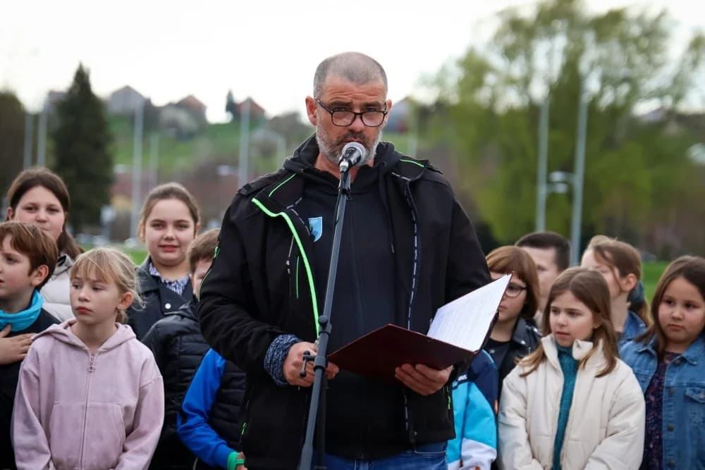 Otvoreni novi teniski tereni u Pakracu: Ulaganje u sportsku budućnost i mlade sportaše