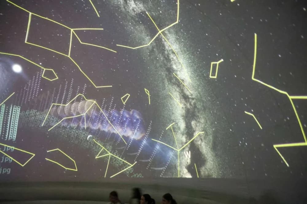 Foto: Planetarij Odiseja gostovao u OŠ Zdenka Turkovića