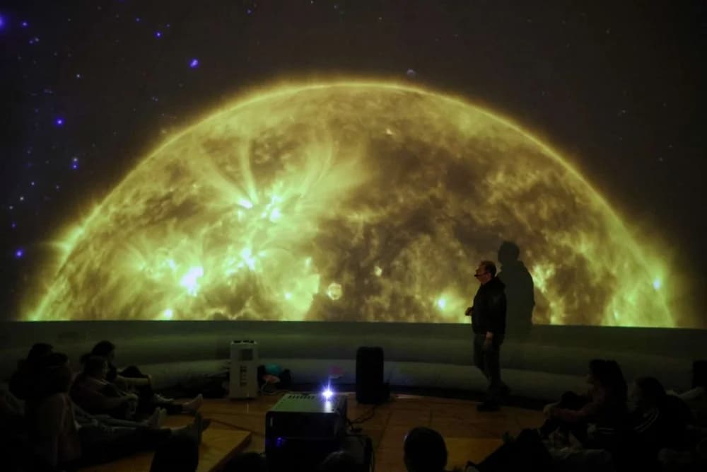Foto: Planetarij Odiseja gostovao u OŠ Zdenka Turkovića