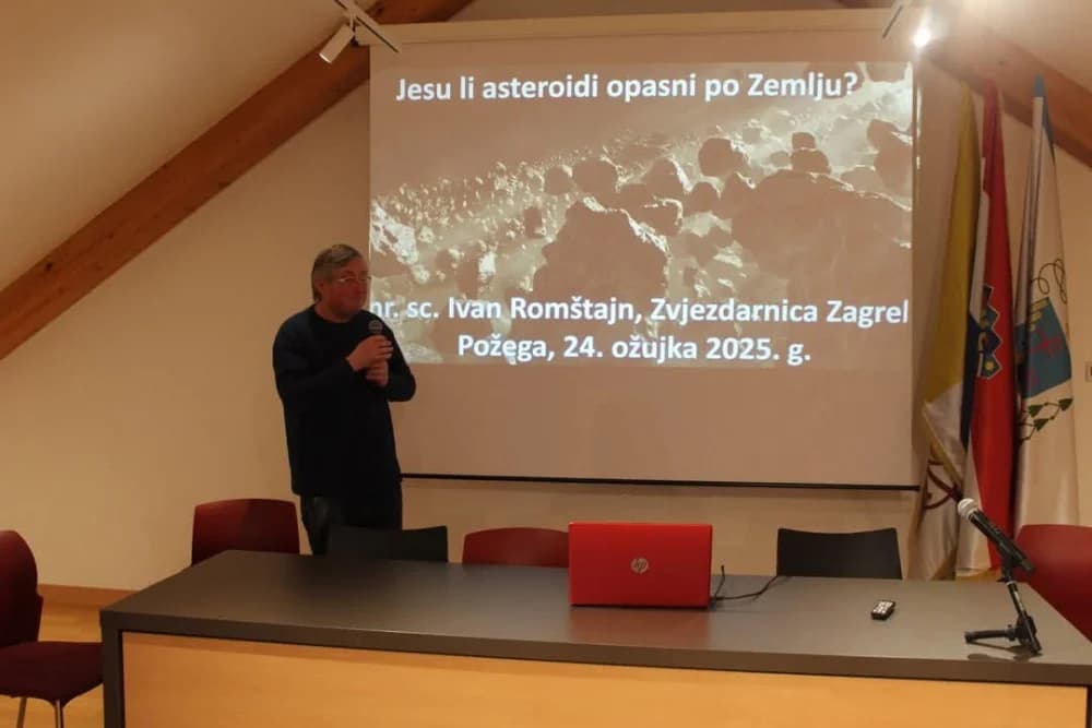 Povoodom obilježavanja Dana škole Ivan Romštajn i Fran Ridjan posjetili Katoličku osnovnu školu u Požegi