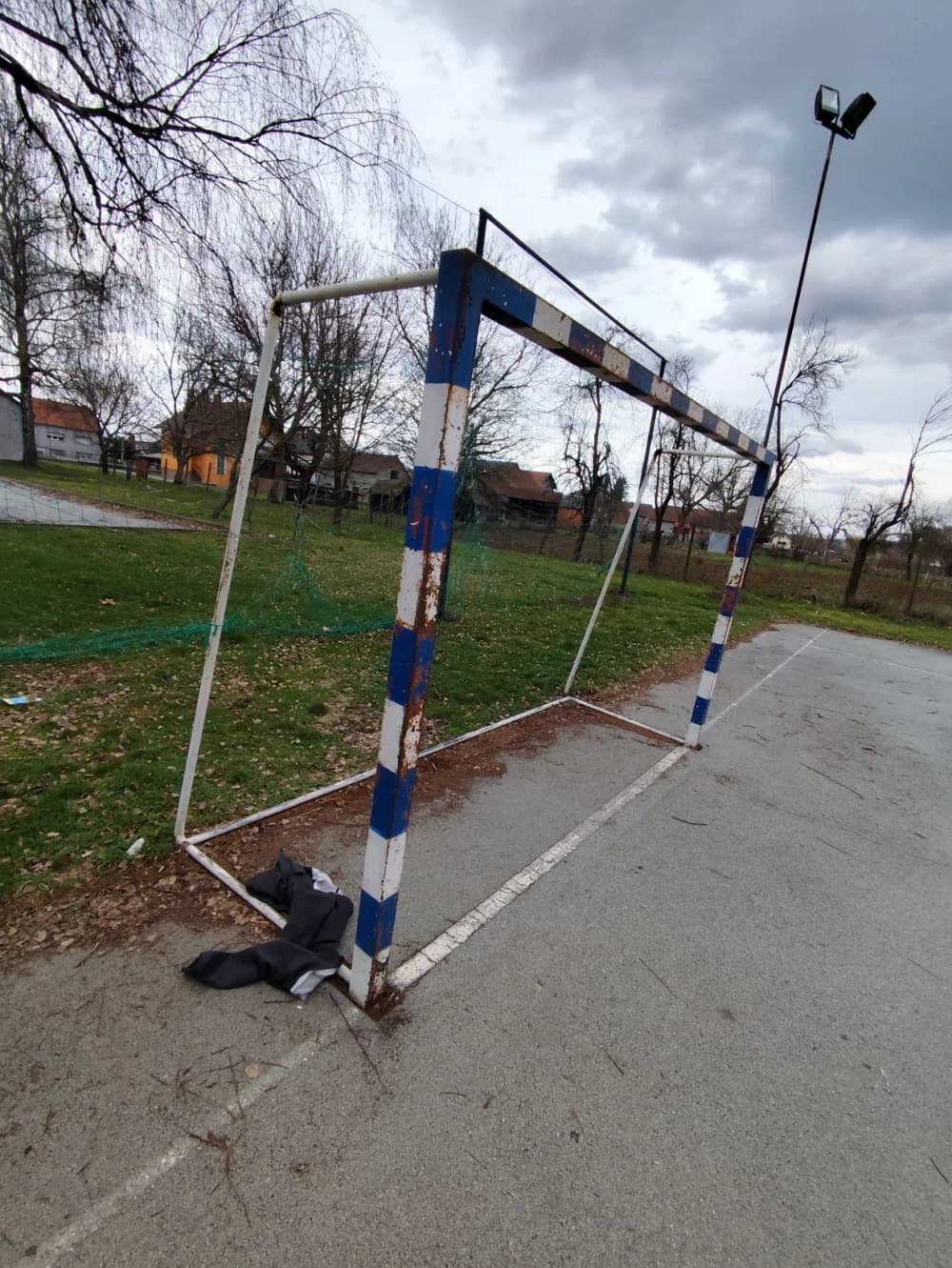 Loša infrastruktura i zapuštena općina očito nisu prepreka da Mandić ide u 9. načelnički mandat