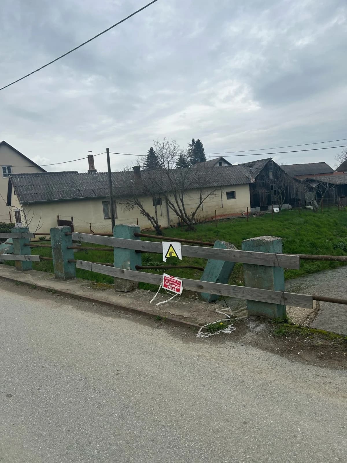 Loša infrastruktura i zapuštena općina očito nisu prepreka da Mandić ide u 9. načelnički mandat