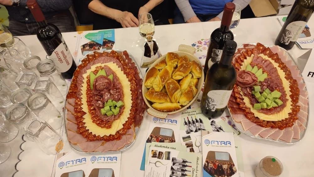 Akademska izvrsnost i planinarska strast: ALUMNI FTRR i HPD Sokolovac na 10. Festivalu kulenove seke