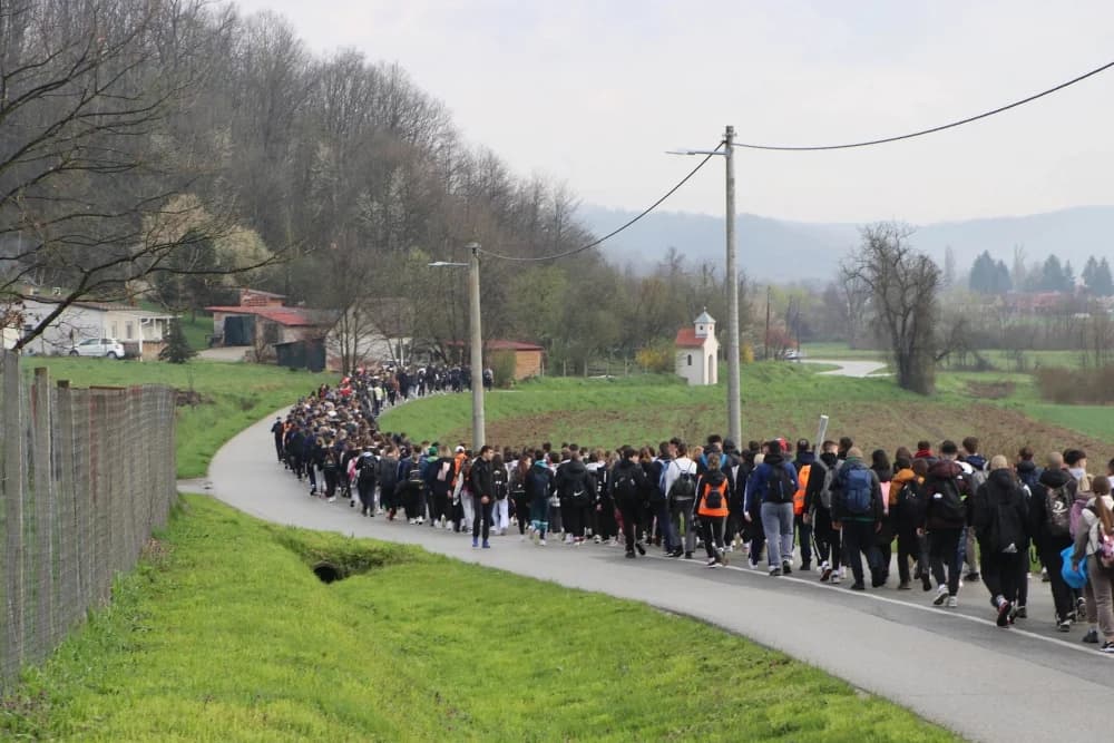 Dvadeset i šesti križni put mladih Požeške biskupije
