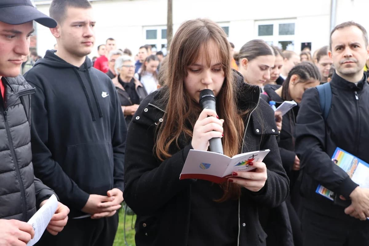 Dvadeset i šesti križni put mladih Požeške biskupije
