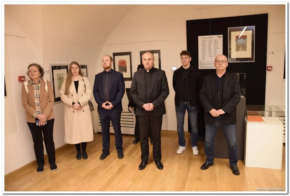 Svečano otvorena izložba „Crno-bijela rapsodija“