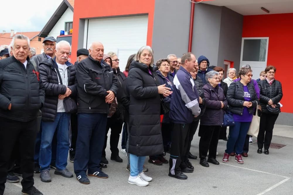 Turnir Matica umirovljenika u pikadu okupio zlatnu dob u Jakšiću