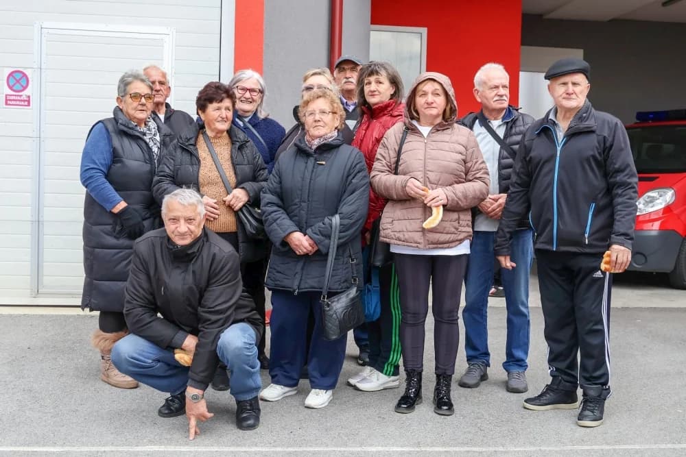 Turnir Matica umirovljenika u pikadu okupio zlatnu dob u Jakšiću