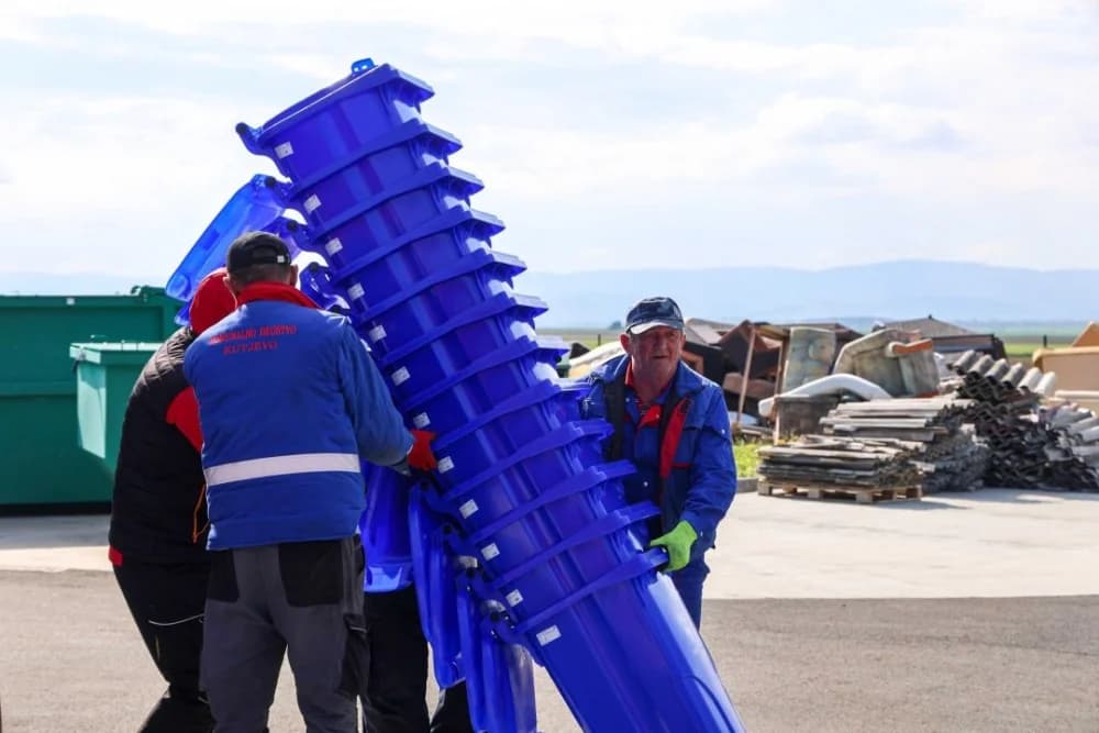 Grad Kutjevo osigurao spremnike za papir putem Fonda za zaštitu okoliša