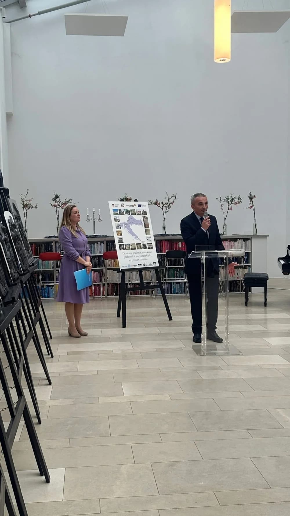Otvorena izložba “Djelovanje graditelja, arhitekata i građevinskih inženjera iz Češke na prostoru Hrvatske“