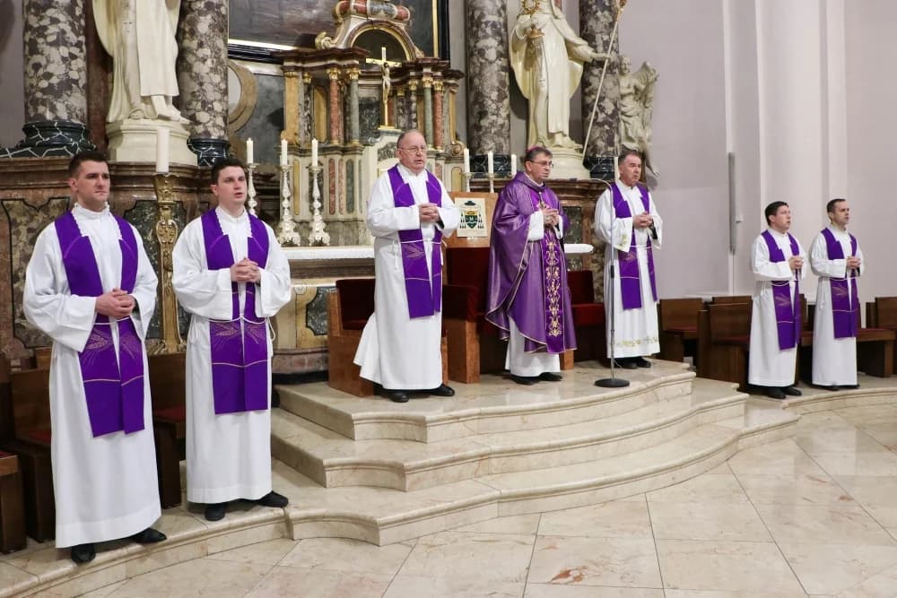 Korizmeni susret osoba s invaliditetom u požeškoj Katedrali