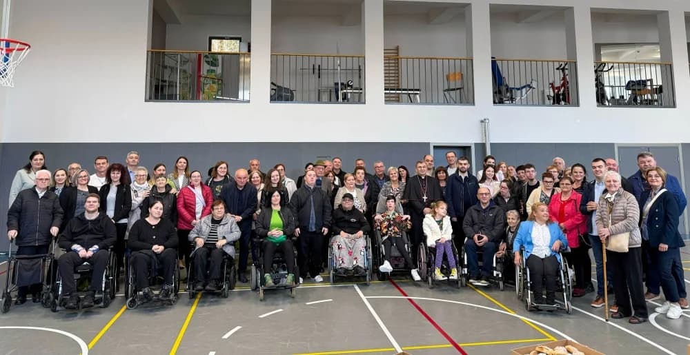 Korizmeni susret osoba s invaliditetom u požeškoj Katedrali